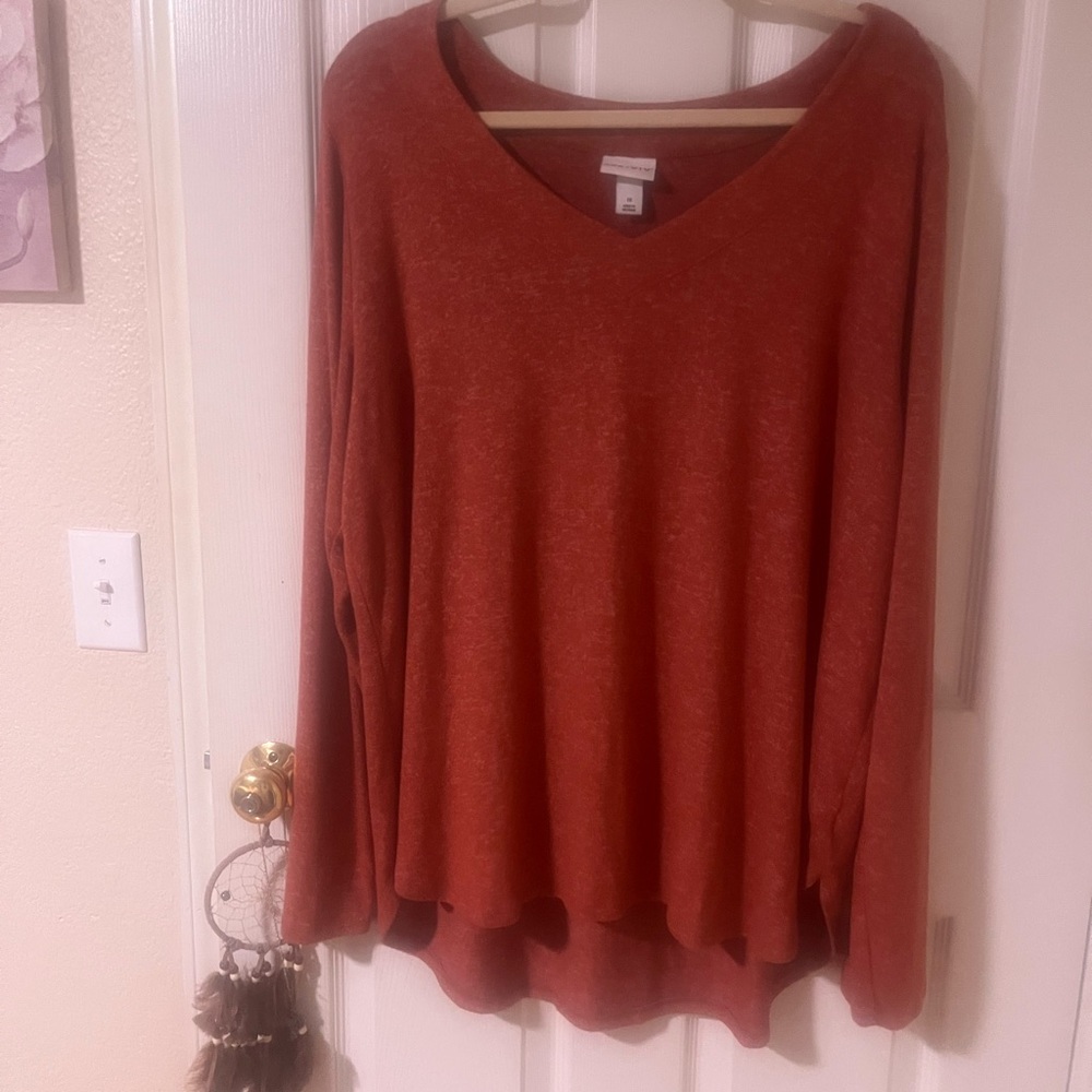Ava & Viv Rust Orange V-Neck Sweater
